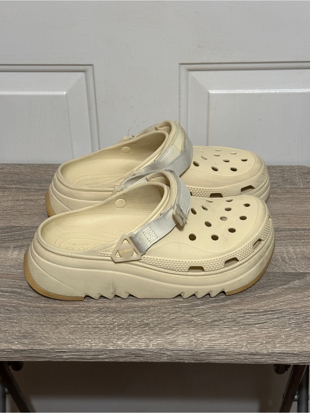 Crocs Xscape Hiker Clog Off White Men 8 Women 20 Unisex Slip On Sandals 208365